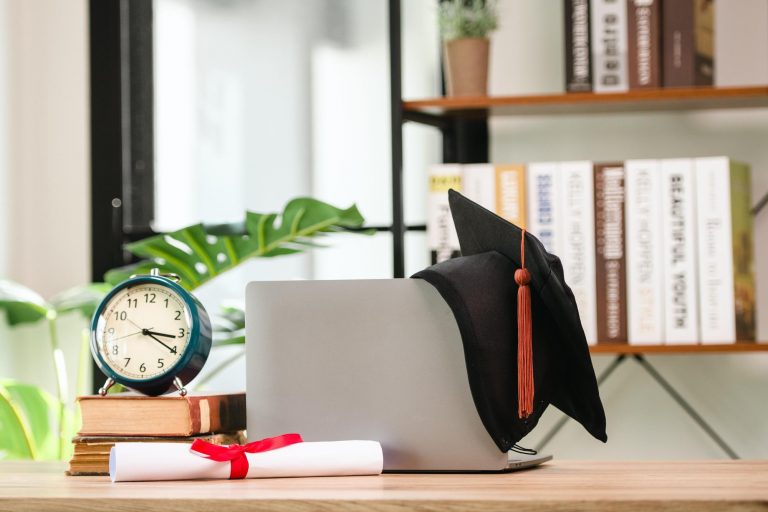 hari-pertama-kerja-untuk-fresh-graduate